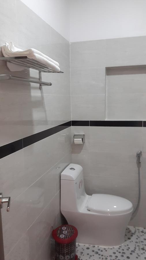 Motel Hoang Gia Long Khanh Eksteriør bilde