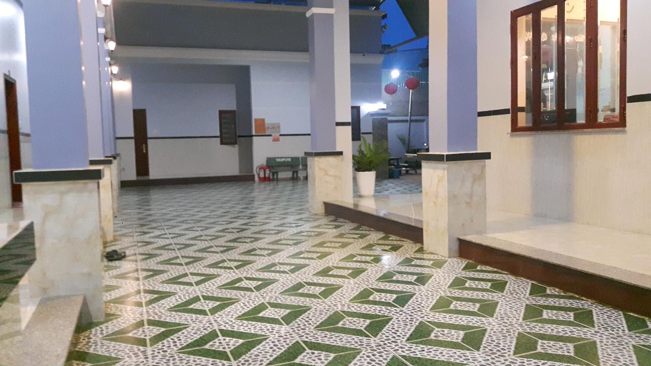 Motel Hoang Gia Long Khanh Eksteriør bilde